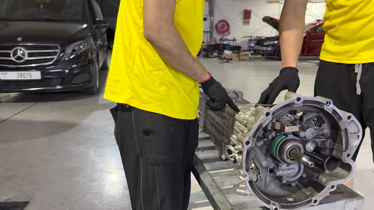 علبة التروس